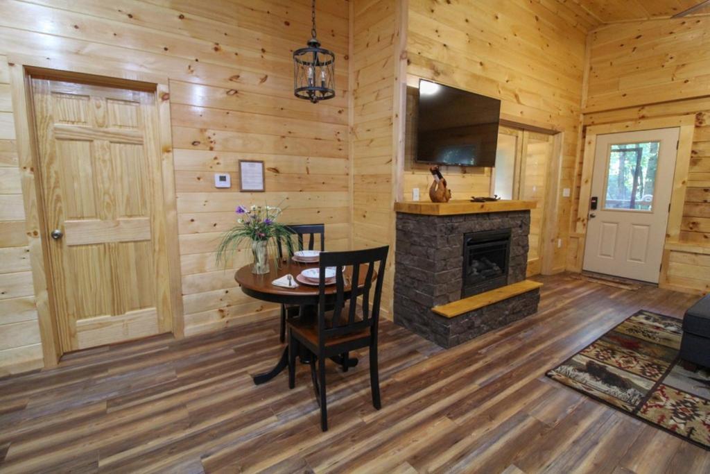 282 Cozy Cub Cabin Villa Gatlinburg Exterior photo